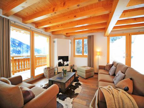 Chalet Falcons Nest - Wohnraum