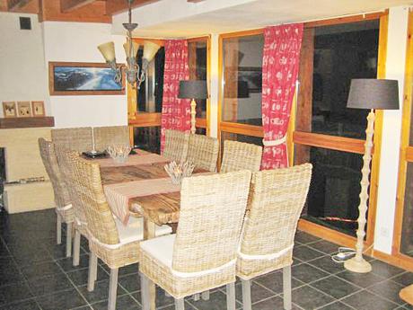 Bellecote_Ecureuil_Essbereich_2_B
