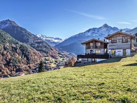 Ski-Lodge Söden / links