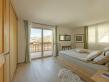 Carezza Dolomiti Chalet Schlafzimmer1 B